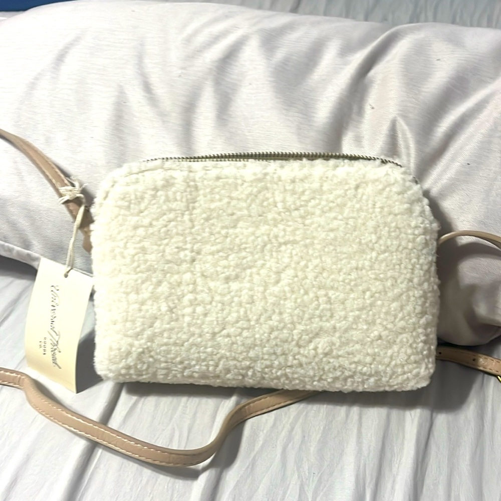 Universal threads Sherpa crossbody